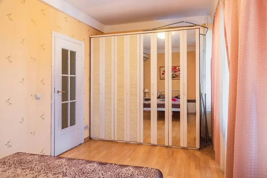 Большая Васильковская 136 Киев